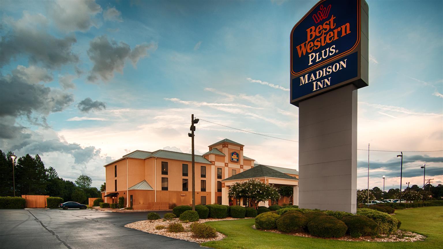 Best Western Plus Madison Exteriör bild